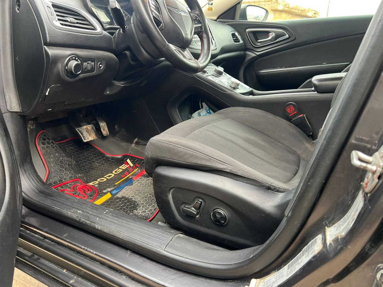 سي200
موديل 2015

مكاني نجف 

سعر 103 وبيه مجال 

رقم هاتف ***********

حادثه بيبان ثنين بدون دواخل

محرك  2400 كفاله  مع الكير وتبريد وتدفه

سياره جديده
