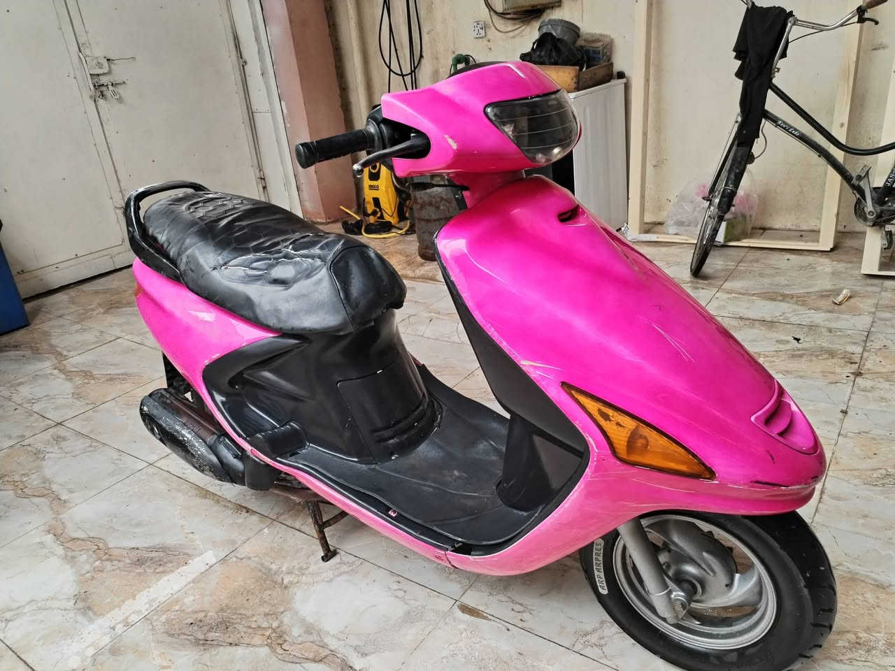 السلام عليكم فراشة للبيع مفتوحة مرة وحدة فقط بستم بدون جراخة جاهزة من كولشي سلف هندر السعر 300 مكاني نجف اتصال واتساب ***********
