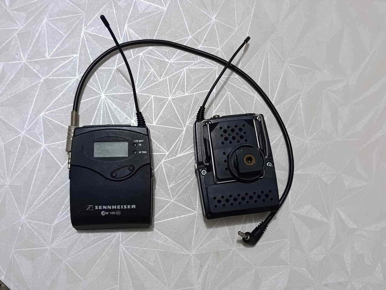 نیک مایک  سنایزەر  G3
زۆر خاوێنن بەشەرتی هەمووشتێک 
نرخیان 250 هەزارو کەمێک مەعامەلە 
***********
