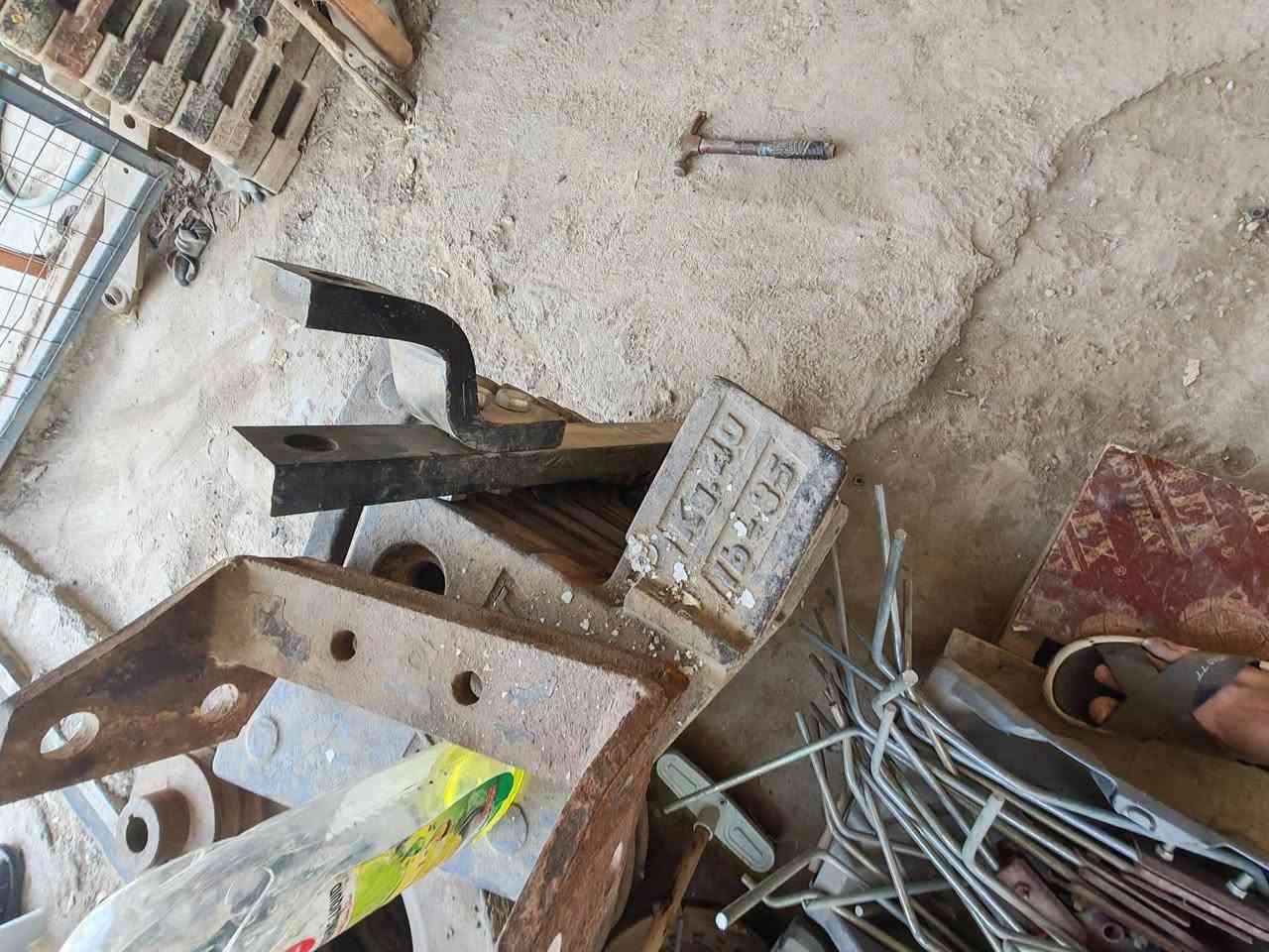 غراض فيات 780 تفصيخ يوجد كير شرط وغراض محرك تفصيخ يوجد توصيل عل الرقم ***********
ديالى المقدادية
