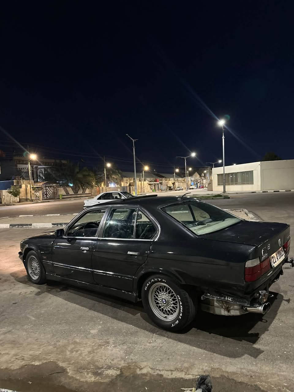 سلام عليكم للبيع بي ام دبليو موديل92 فانوس مسكر كير عادي اصل لسياره بسمي سنويه ل28 ولهزه بعده مصاقطه سعره /40  وبيها مجال بصيط مكاني بصره معقل                                  ***********
