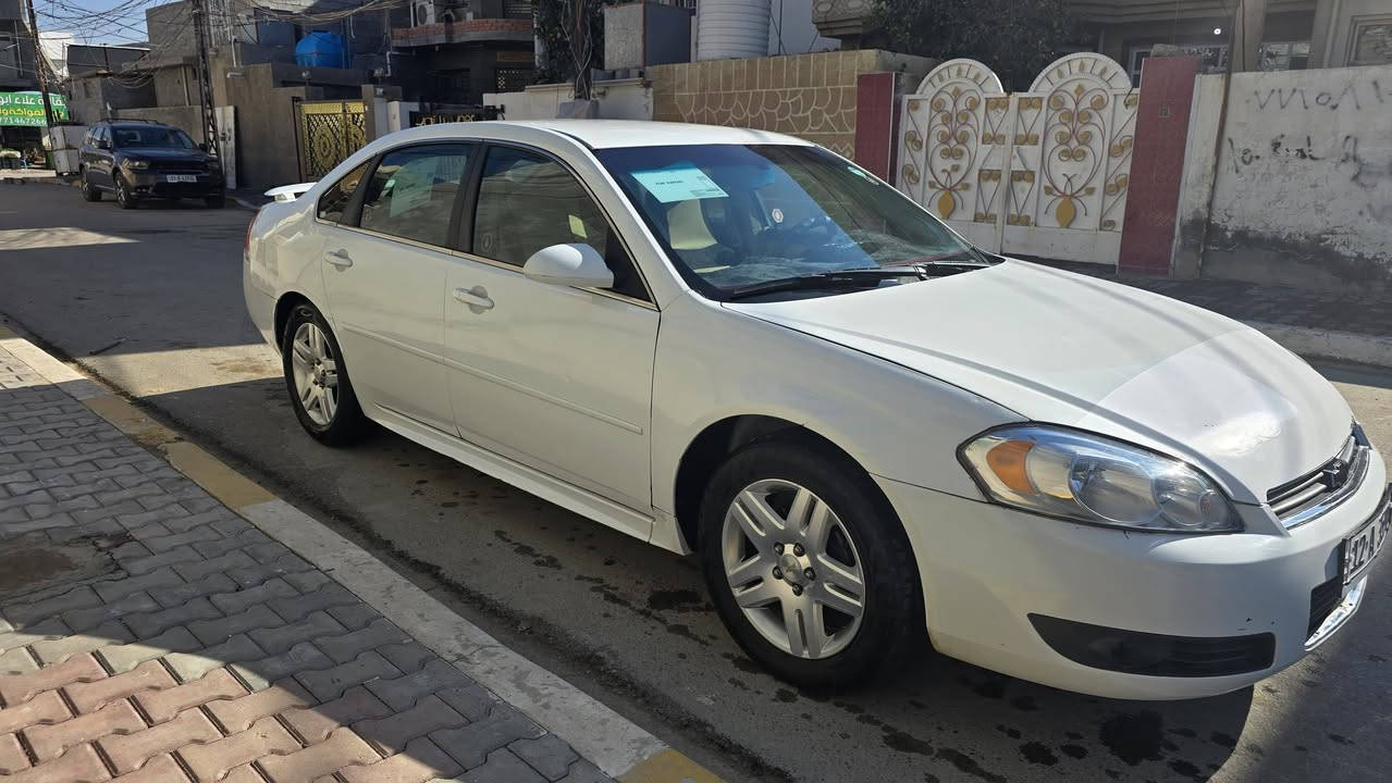 إمباله 2011 LT
مكينه ٣٥٠٠ وكير مكفولات بالشرط تبريد ثلج تدفئه كلهه شغال 
صدرهه جديد داخل بيجي غرفتهه نظيفه جدا 
السياره باسمي رقم دولي مشروع وطني وين ميعجبك تحويل 
ضرر فقط قبغ جنطه بدون دواخل والسونار مرفق 
مكاني ديالى بعقوبه السعر 97 وبيهه مجال***********
