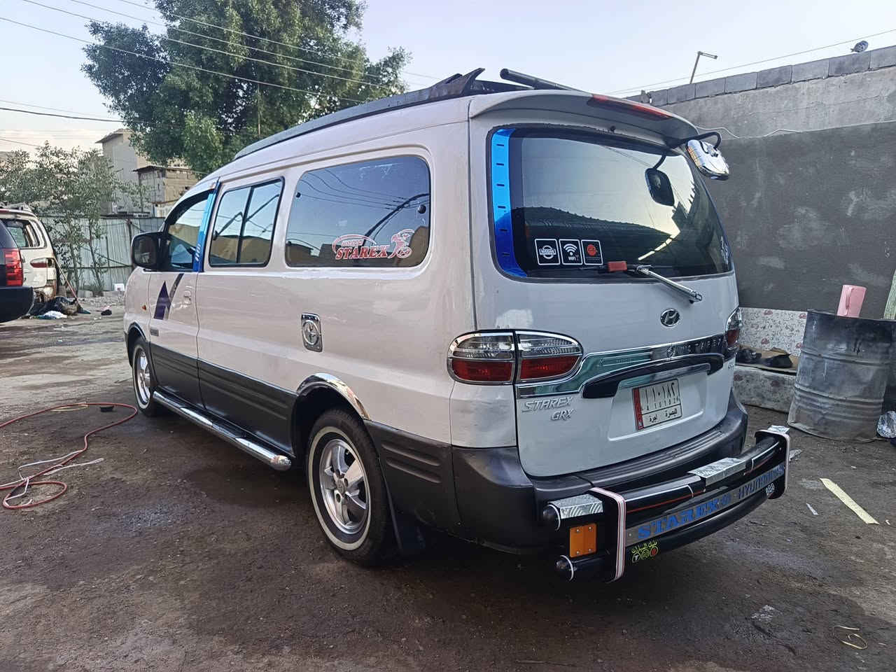 ستاركس 2007 مسكر كير اوتمتيك رقم بصره سنويه 27 
مكفوله من ضربه بيها صبغ اثر خياس شاصي معمر واحد 
مكينه جديده حداده دوشمه اي نقص ما بيها السعر 90 وبيها مجال كلش بسيط 
مكاني البصره ابو الخصيب البهادريه 
***********
