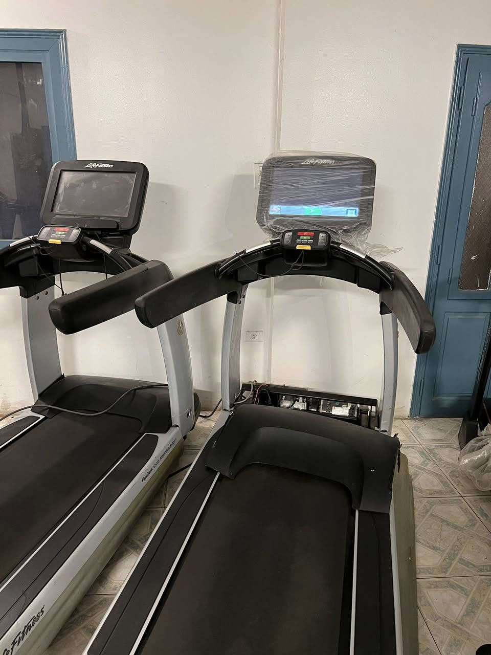 باقى آخر مشايتين لايف فتنس ديسكفري متاح انتيجرت وماتركس وفرى موشن معدل بالخارج ٢٢٠
01012888222


**إذا كنت صاحب هذا الإعلان وتريد حذفه لأي سبب، رجاءا أرسل رسالة إلى الدعم الفني**