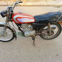 دراجة نارية • أوراق • العمارة