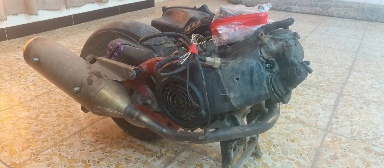 السلام عليكم ورحمة الله وبركاتة 
وعلي سعر برخص الماي  بس محتاج لان دراجتي نحجزت 

مكينه جي تي ار   نوزل 
شغاله  شلعه معدل  فول تاخذها علا الشغل  
سعرها 250 وبيها مجال ومامو مكينه نوزل اربع ولفات بهل السعر 

عقل جي تي ار بلادي اصلي ب 40

جوزة اصليه جي تي ار اصلي  ب30.

مكلني بياع تقاطع درويش  ***********
