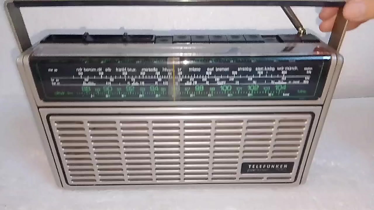 جهاز للبيع والاستفسار على خاص او هذا رقمي موجود ***********
