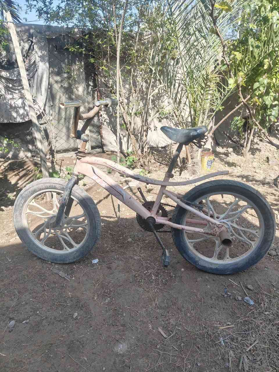 للبيع بايسكل همر  نضيف
عوزه جف واكعه  سعره 30


**إذا كنت صاحب هذا الإعلان وتريد حذفه لأي سبب، رجاءا أرسل رسالة إلى الدعم الفني**