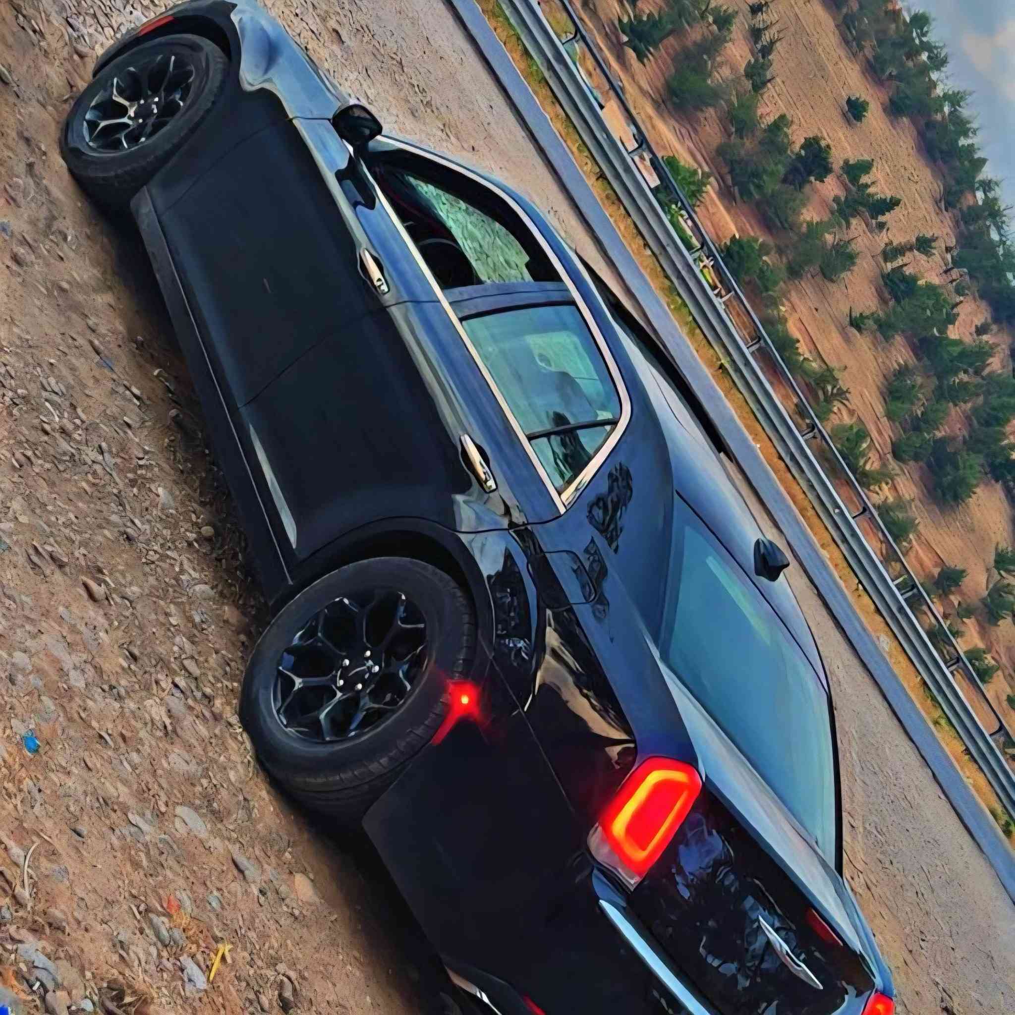 كرايسلر اوباما 2016 رقم بغداد انكليزي بأسمي 
حادث السياره موضع بالصور بابتين فقط + 3 قطع صبغ يعني السيارة صار بيها 5 قطع  البابتين + جاملغات اماميه + عرقجين القماره + ايرباك برده فقط السياره ماشية 262 الف ميل 
كير محرك صدر تبريد خير من الله 
مواصفات : 
1-بانوراما.
2-كشنات جلد + تدفئه + تبريد الاماميه 
الخلفيه تدفئه فقط 
3- برده خليفه بلاديه 
4-ستيرن كهرباء + هيتر تدفئه + تحكمات 
5-خزن ميموري كشن السايق 
6- مري قلاب عند البك 
7-شاشة كبيره 

🛑 السعر سوي تعليق يصل مباشرة 🤖 

عدسات لايت جديد فول زنون 
كهربائيات فول كلها شغله مابيها نقص السياره خير من الله .

الرقم : ***********
