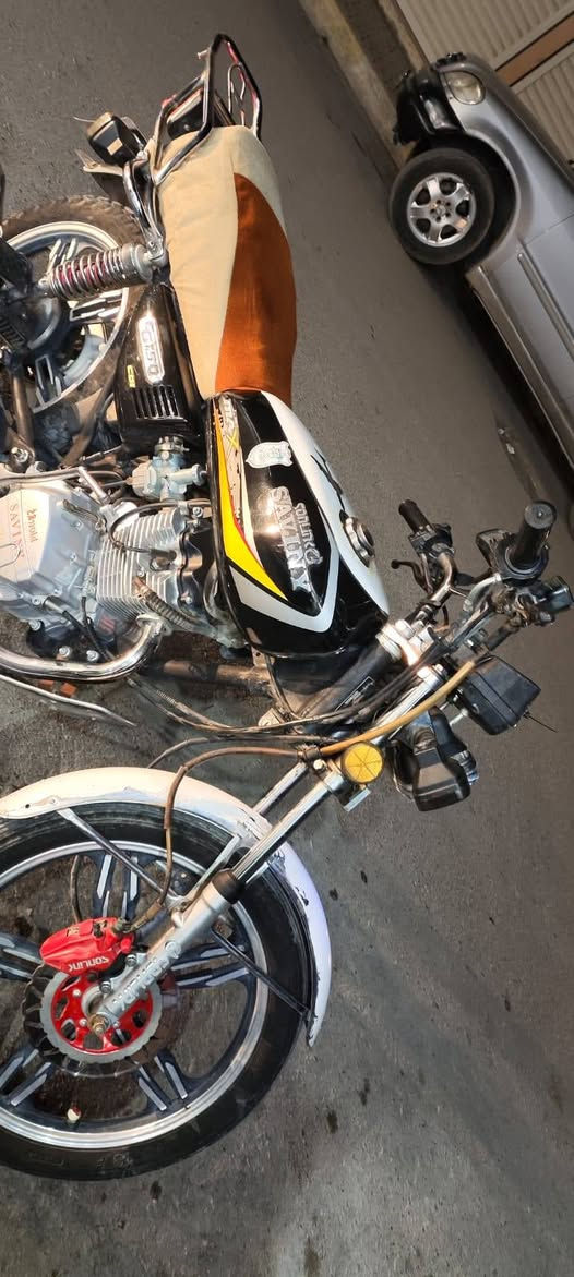 سلام عليكم
دراجه للبيع سونك م22 5كير فول نضافه احله من الصور
سعر ٥٢٠ وبيهه مجال
+964 771 012 5394


**إذا كنت صاحب هذا الإعلان وتريد حذفه لأي سبب، رجاءا أرسل رسالة إلى الدعم الفني**