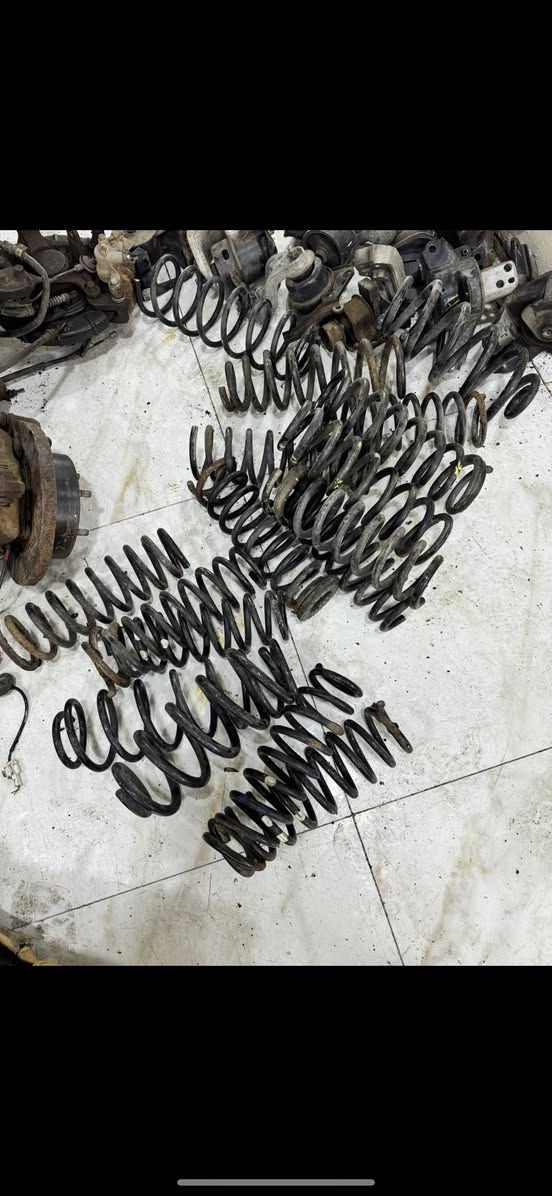 غراض سوناتا مضلع تفصيخ حاويه كوري مكاني الرمادي عندي توصيل جميع المحافضات
***********
