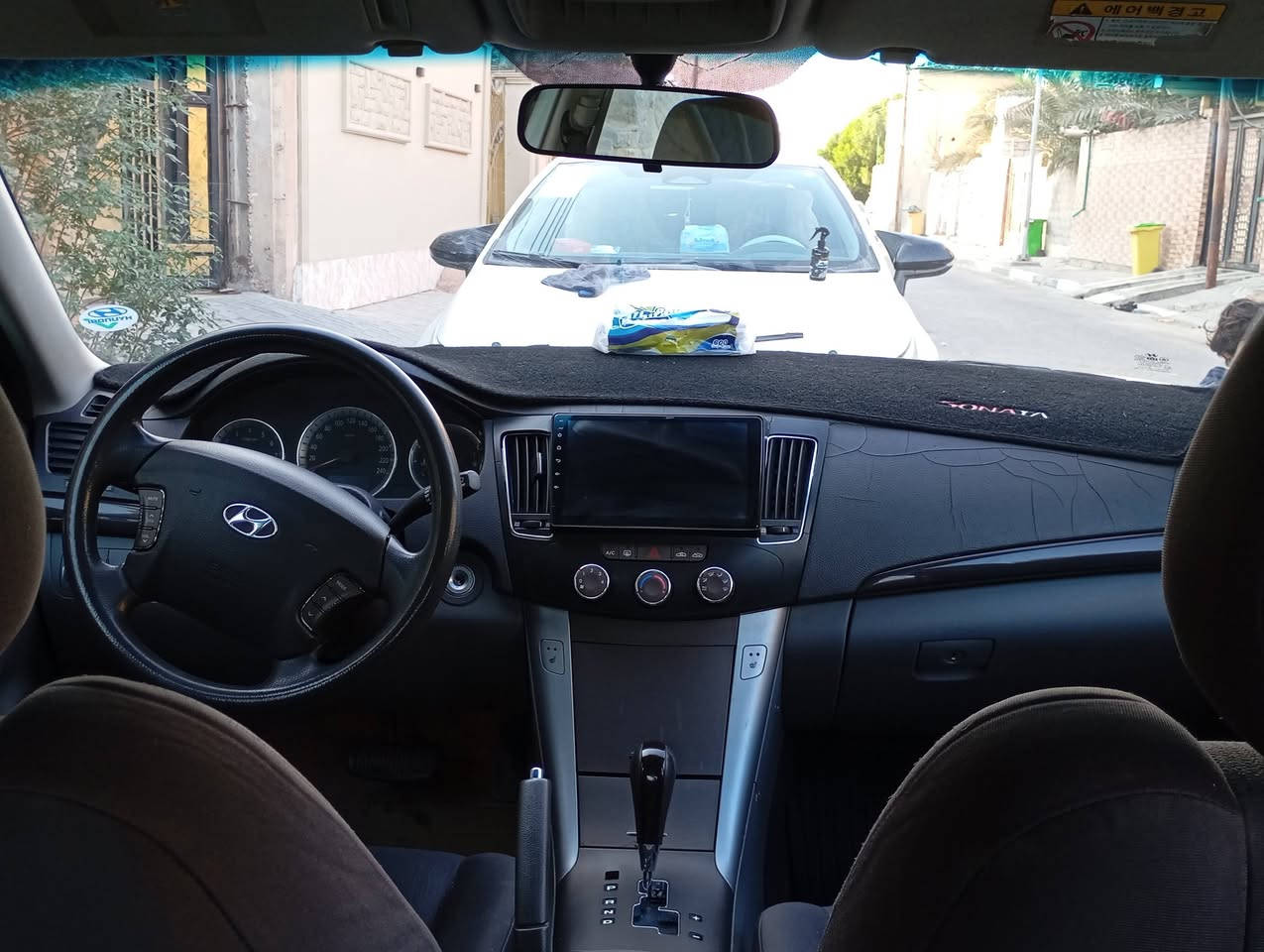 سوناتا موديل 2009 بانزين للبيع . ادوات.ادوات.ادوات. كصتهه جنطه
سنويه ولوحات اربيل. الرقم الطويل الجديد . سنويه تنتهي ب 2027
مكينه 2000 دوش . مكينه وكير كارتون
تخم تاير جديد . حداده فول . شاشه لمس . تبريد ثلج . تدفئه حتى بلكشنات . غرفتهه نضيفه بس الجلده مال دشبول مفطره يرادلهه تبديل 
سياره جاهزه وحلوه وناعمه 
مستعجل على البيعه . سعرهه 42 ورقه وبيهه شي قليل رقمي *********** عنواني الامن الداخلي
