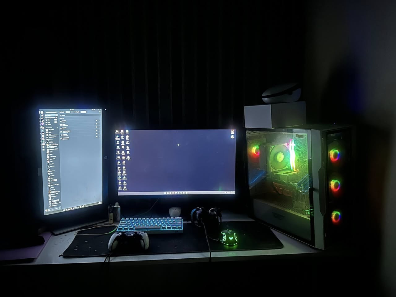 🎮 Gaming PC For Sale

* Intel Core i5-12400F
* RTX 4060 Ti 8GB
* 16GB DDR4 RGB
* 1TB NVMe SSD
* Gigabyte B760M DS3H AX DDR4
* RGB Air Cooler
* Windows 11 Pro

الجهاز نظيف ويشتغل بكفاءة عالية، مناسب للألعاب والتصميم والمونتاج.

السعر: 1,100,000 وبي مجال بصيط


**إذا كنت صاحب هذا الإعلان وتريد حذفه لأي سبب، رجاءا أرسل رسالة إلى الدعم الفني**