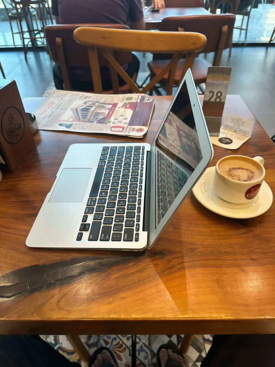 MacBook Air 11" – الأناقة والأداء في.      جهاز واحد! 🚀
جهاز مثالي للتنقل والدراسة والأعمال اليومية، بجودة أبل الموثوقة من 
المواصفات:
 المعالج: Intel Core i5
 الذاكرة: 4GB RAM
 التخزين: 64GB SSD
 الشاشة: 11.6 إنش
💰 السعر:   165بي مجال. 
✨ جهاز مفحوص ومضمون.


**إذا كنت صاحب هذا الإعلان وتريد حذفه لأي سبب، رجاءا أرسل رسالة إلى الدعم الفني**