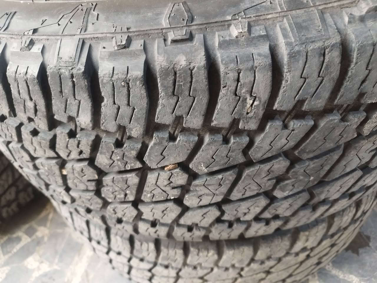 تخم تاير نظيف جدآ قياس 275/55/R20
السعر 250 وبي مجال موقع بغداد الشعب للاستفسار ***********
