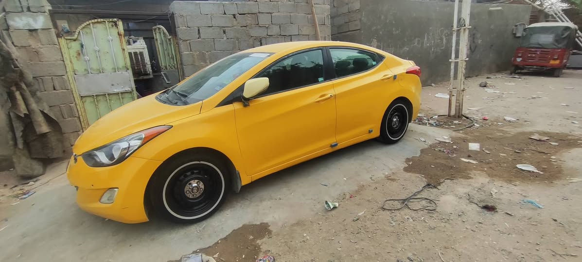 السلام عليكم 
الانترا 13 امريكي ضررها قبق الجنطه 
سياره نضيفه 
مكينه وكير جدد ماخذهن من علي كامل 
تخم تاير تبريد سياره جاهزه سعرها 95 
مكاني كربلاء


**إذا كنت صاحب هذا الإعلان وتريد حذفه لأي سبب، رجاءا أرسل رسالة إلى الدعم الفني**