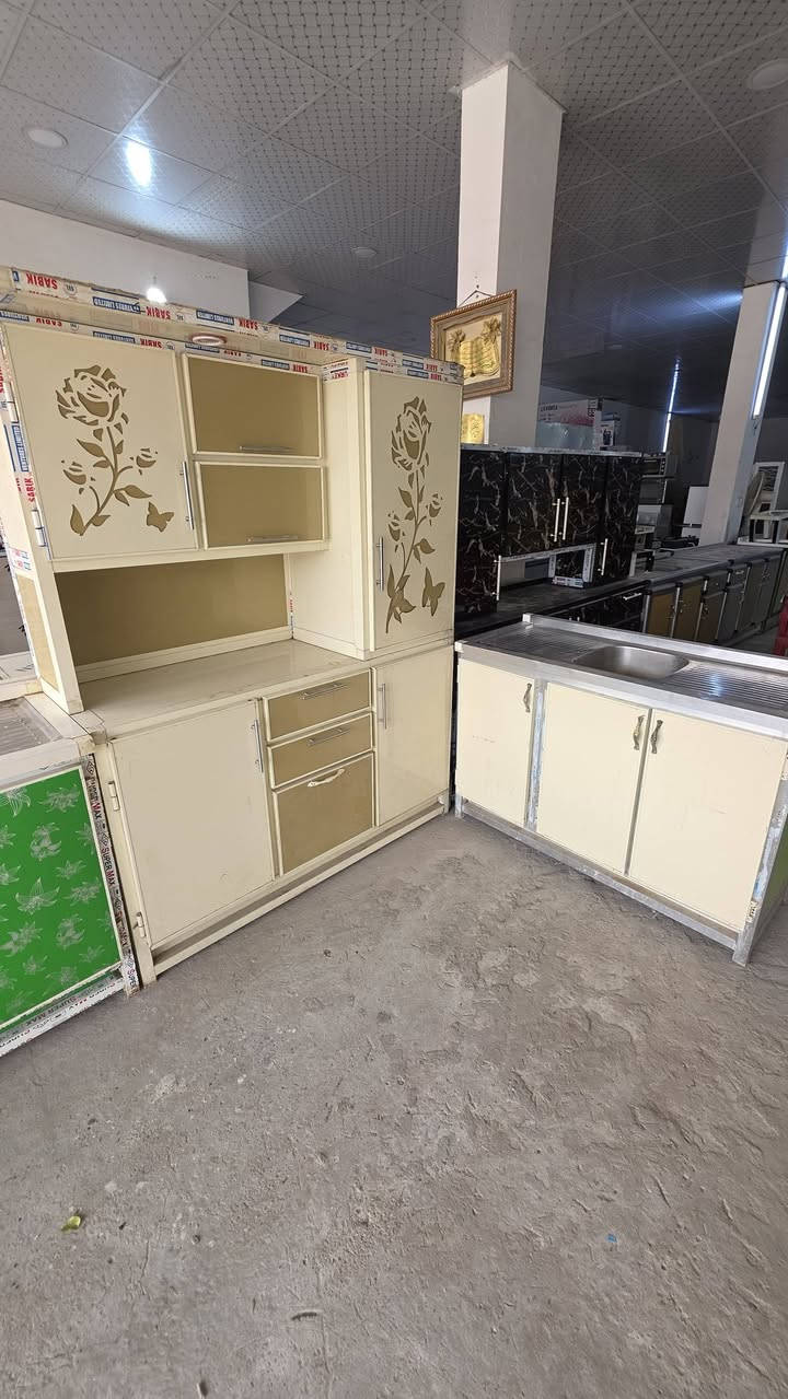 كاونتر مستخدم للبيع مترونص والسنكي متر وربع السعر ب250 العنوان. كربلاء حي العامل نهاية 🔚 السوق قرب جامع اهل البيت معرض بركات ال محمد عليهم السلام والتحيه هاتف 📞 ***********
