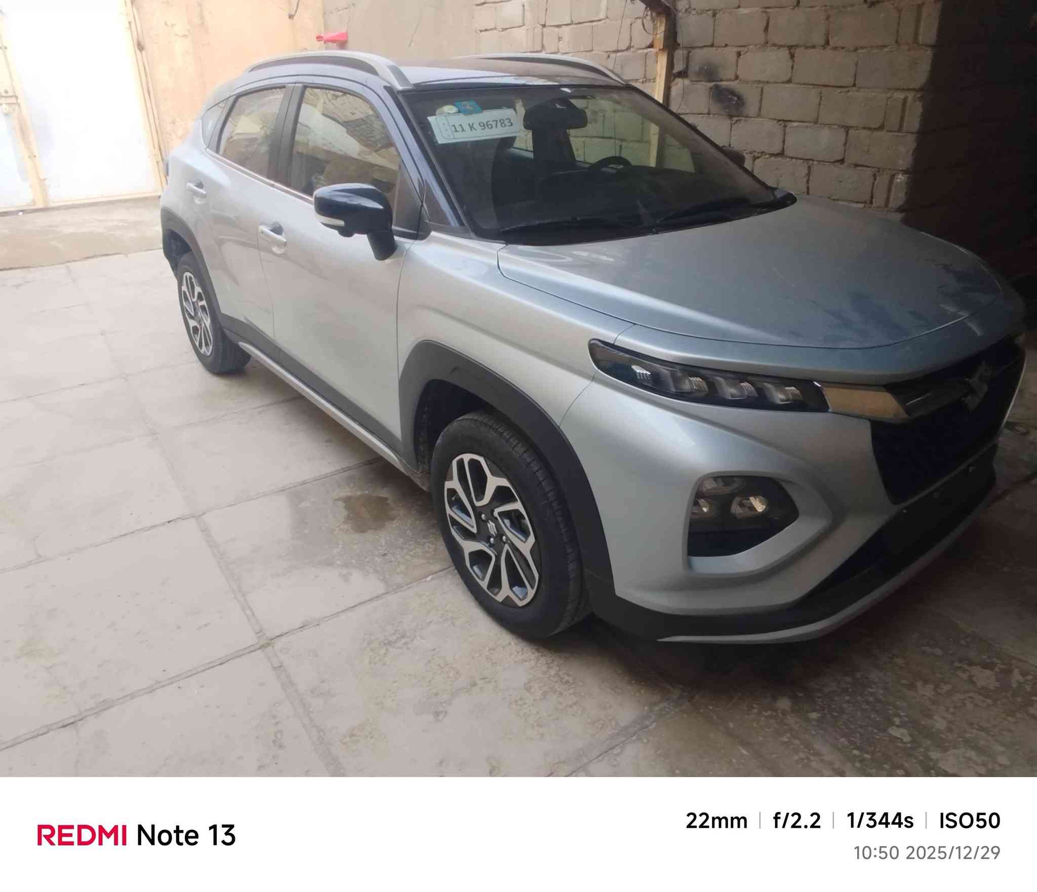 بسم الله الرحمن الرحيم
سيارة سازوكي فرونكس ياباني 2025 

سياره زيرو رقم بغداد 

اللون سيلفر قمارة سودة 

للتواصل ***********
