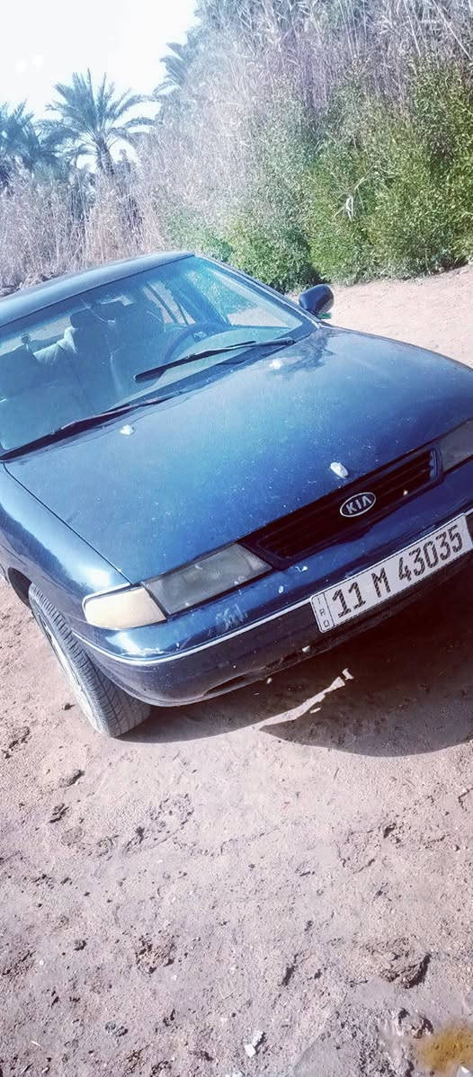 السلام عليكم سيفيا 93 رقم بغداد سنويه  ل 31جديده وهزه جديده  باسمي تحويل ثاني يوم سياره جاهزه مكينه مسكر وتخم تاير كير عادي مصبوغه لجماليه سياره مال جناي سياره حلوه مكان  محاويل مشروع المسيب *********** ،مكلف بنشر السعر 36 وبيه مجاال
