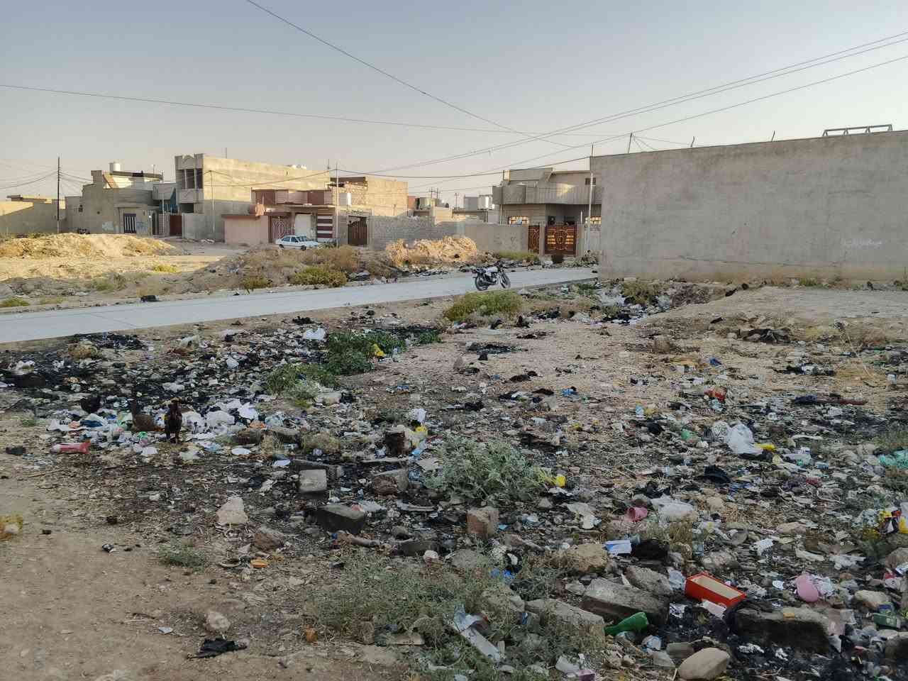 السلام عليكم ارض للبيع في منطقة العبور
بشارع مولدة النجماوي قبل محلات حمودي ابو الجمله 
المساحه 200 م  واجهه 10 ×عمق 20 
السعر 22.000.000 مليون  
للستفسار على الرقم 
‏‪***********‬‏
‏‪***********‬‏
