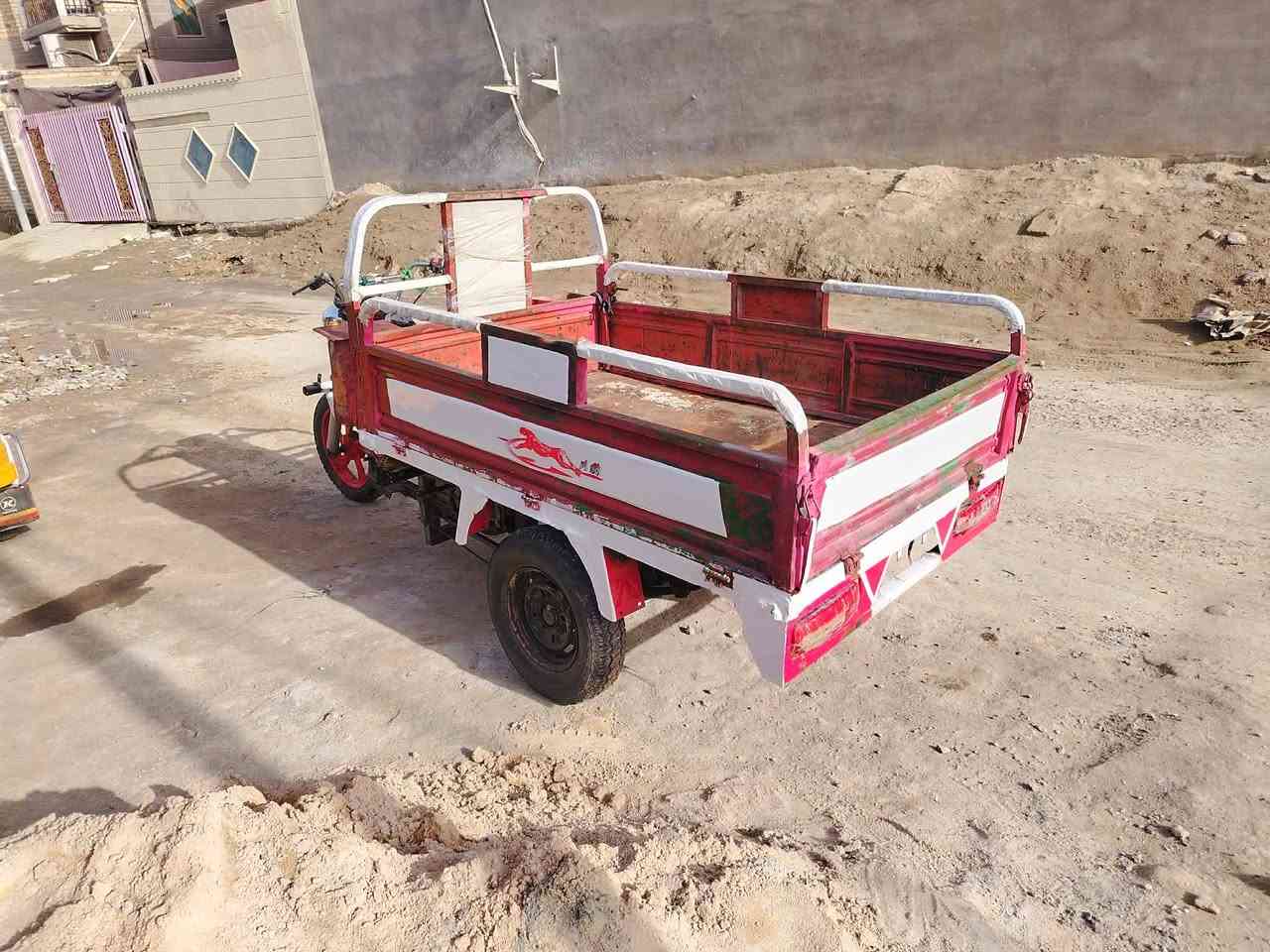 سلام عليكم ستوته البيع  جمره مديل12اوراق اصولي بيه باج مكينه 25 المكان القاسم  الحواي شراي يدك عله رقم ***********
