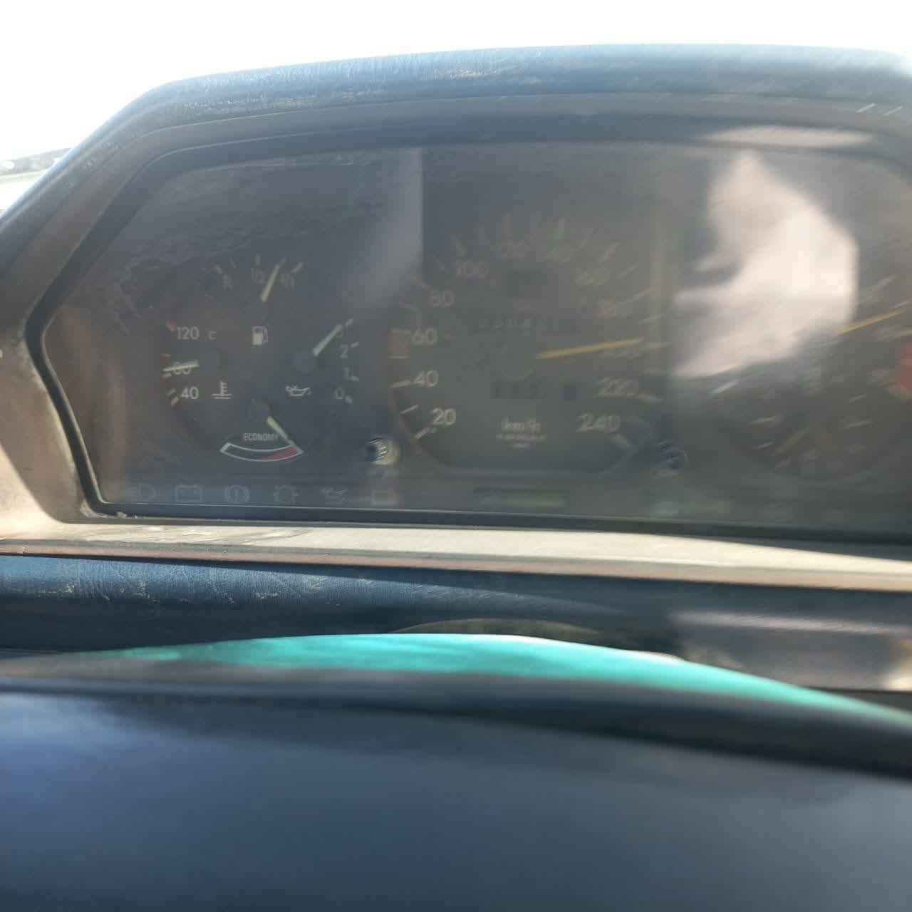 ‏مارسيدس دب للبيع كير ومحرك بطة رقم بغداد ب38وبيه مجال‪***********
