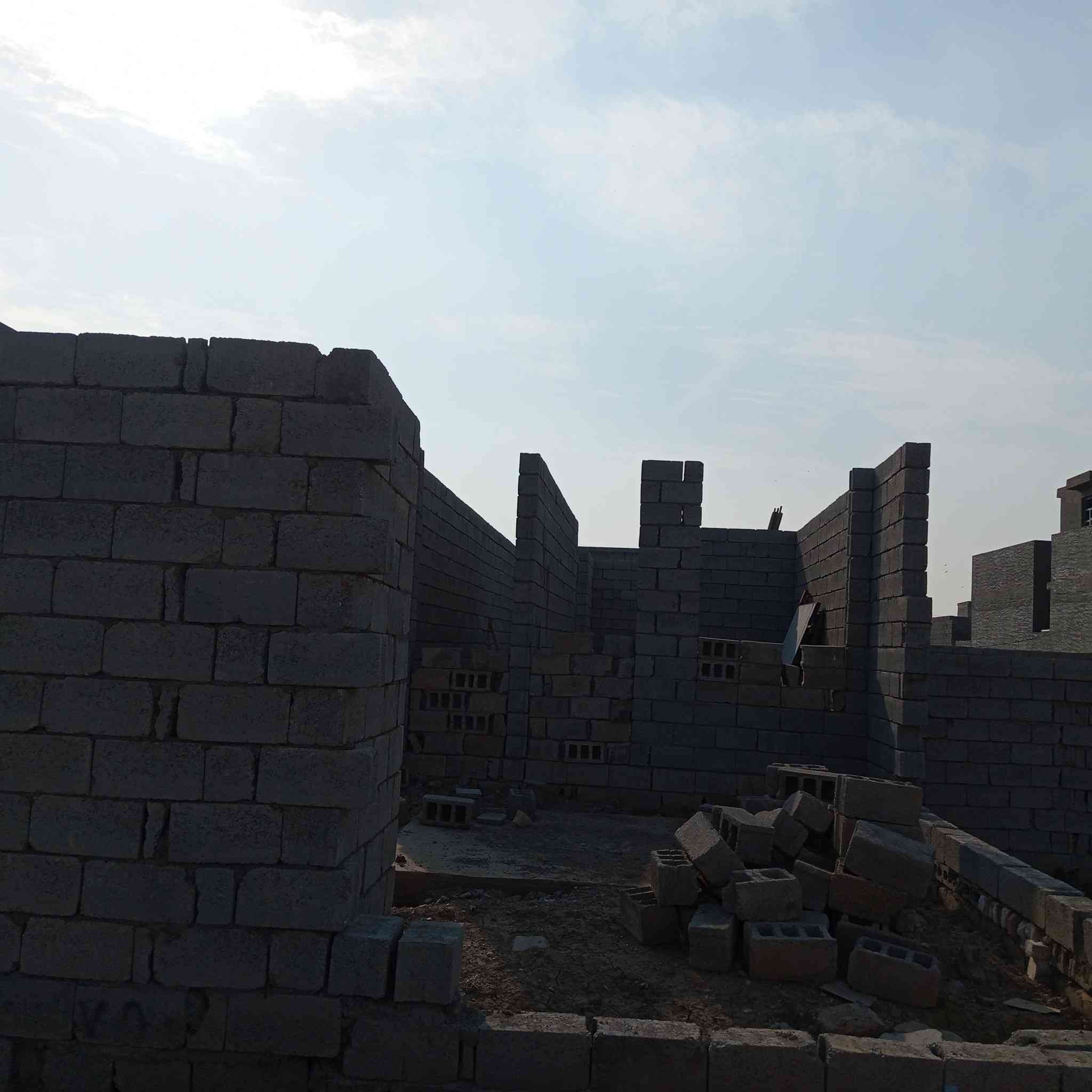 بسم الله الرحمن الرحيم السلام عليكم هيكل للبيع في حي الحشد على شارع السايدين كافت الخدمات وبسعر مناسب جداً الاستفسار الاتصال على الرقم أو مرسلت الصفحه ***********
