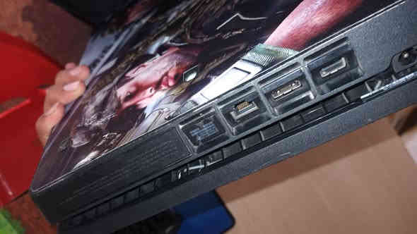 بلي فور اونلاين وياه غراض للبيع شلع، الغراض كالأتي :
بلي فور سليم اونلاين كامل هو و كيبلاته PS4 Slim
يدات البلي 2 وية كيبلاتهن + كيبلات اضافية
كيبورد على كد الأيد ار جي بي محترم
انارة نشرة LED وياها محولة ريموت 16 لون و 4 مودات
قرص اله الحرب GOD OF WAR
جهاز حماية شركة اسوار اصلي
داتا شو ميني بروجكتر دقة فول وتطلع صوت وصورة نظام اندرويد وايرلس و HDMI
نظارة واقع افتراضي VR بيها سماعة مدمجة و جهاز تحكم
ستاند بلي فور ماركة DOBE مع شحن يدات و 3 مراوح
ماوس MS139 + ماوس باد شكلين حجمين
تحويلة موبايل تايب سي تربط يو اس بي 3 + انترنت 
LAN
ساعة رقمية بيها ضوء على شكل بلوكة ماين كرافت
شفتات ببجي هاي هيج شمرتها ببلاش وية الغراض

ملاحظة : الغراض كلهن نظيفات وجديدات اني بية طبع اجيب الشغلة استعملها بس مرة وحدة لان ماعندي وقت هواي اكثر وقتي بالشغل لو بالدراسة بس هم حاسبهن بسعر المستعمل

التواصل : *********** واتساب + عالخاص
* ماعندي خدمة توصيل

سعر الشلعة 300 الف كاملة ما ابيع قطع
