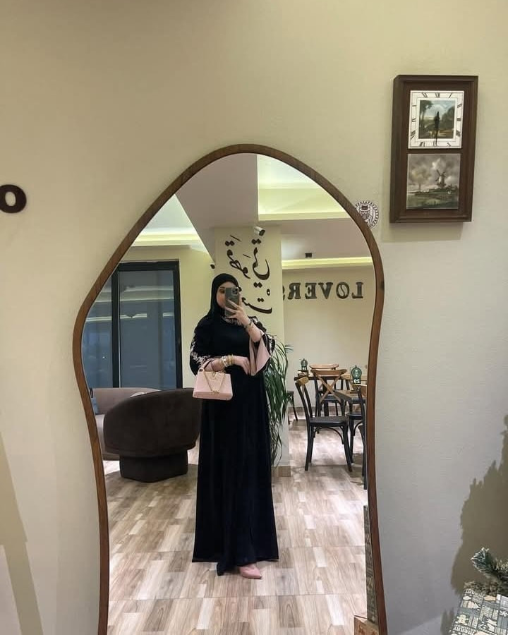 #مهندسي العالم في حيره من هذا التصميم #عبايه مع شاله #الخام #شامو اردني #العنوان بابل الحمزه الغربي مول المدحتيه طابق ثالث للتوصيل واتساب *********** #عبايات#ابوجون
