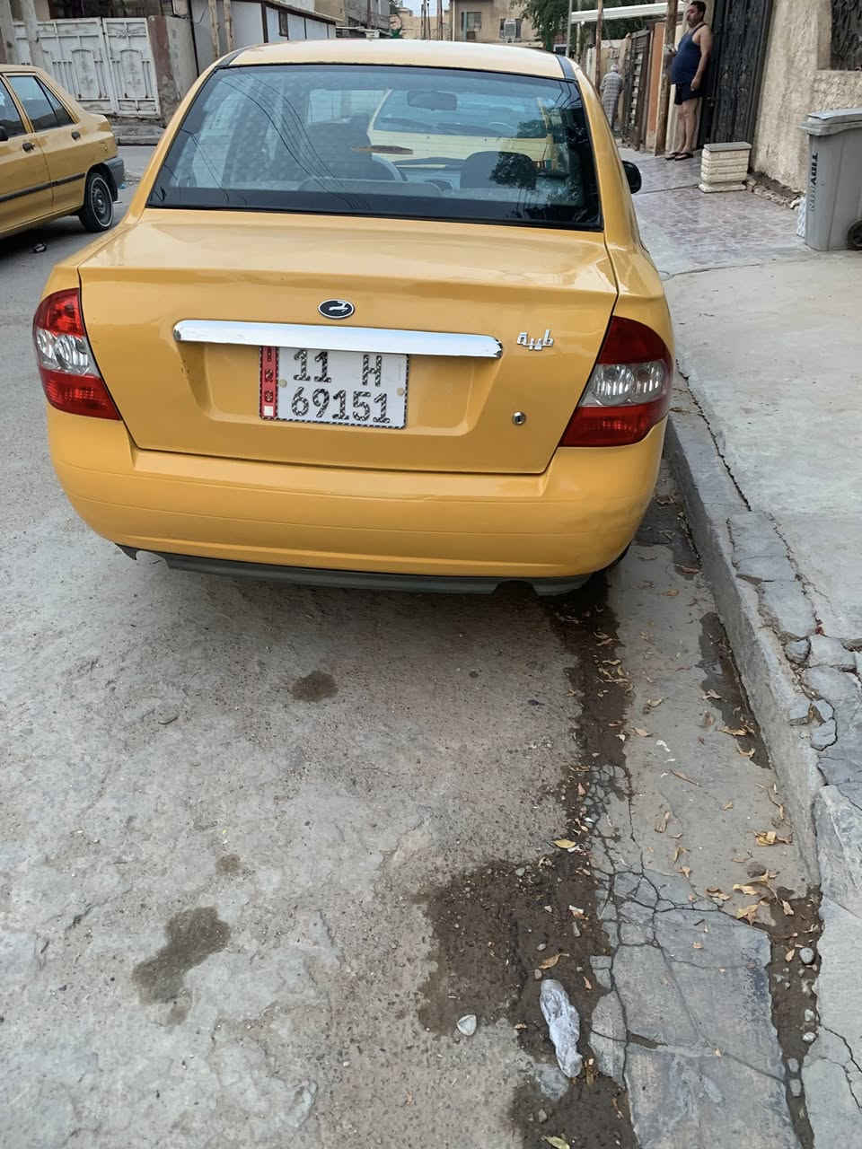 سلام عليكم طيبه البيع موديل ١٦بيها صبغ جاملغ   كير مكينه تبريد شواصي جديده سياره جاهزه متصرف عليها ربع باسمي مصفره هيئه وغرامات مكاني بغداد البياع تقاطع درويش السعر ٣٨سياره ناعمه تخبل بل عافيه علا ياخذها ***********
