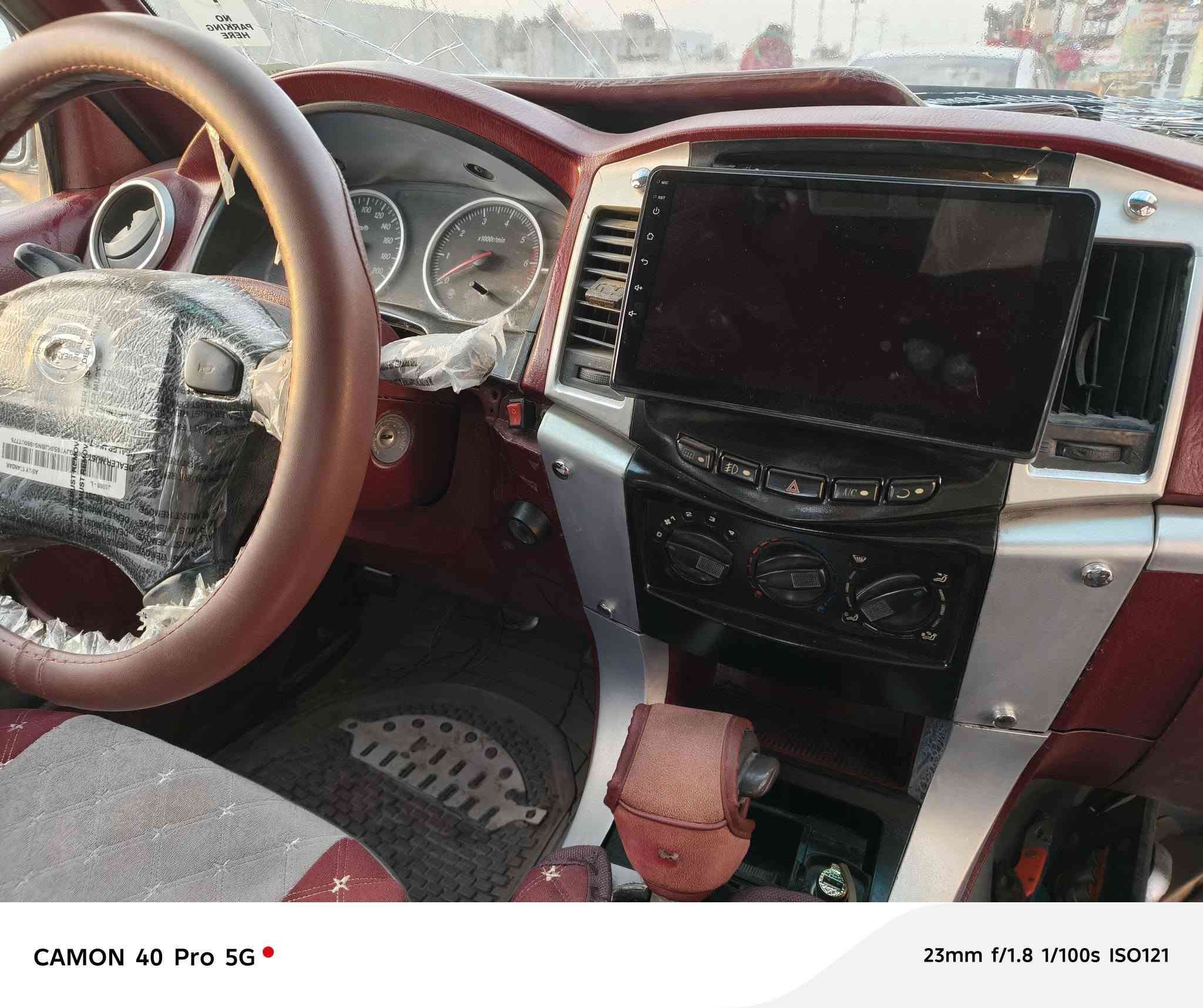 سلام عليكم بيكم كنو 2012 لبيع جاهزه مجهزه من كلشي سياره حلوه خير من الله سياره مال جناي كهرباءيات كير اوتو ماتيك باتري تخم تاير تتفتح وتتقفل عل ريموت غرفتها على وضع شركه سعر 50وبيه مجال لشراي رقم سياره واسط والعنوان واسط قضاء النعمانية الاتصال ***********
