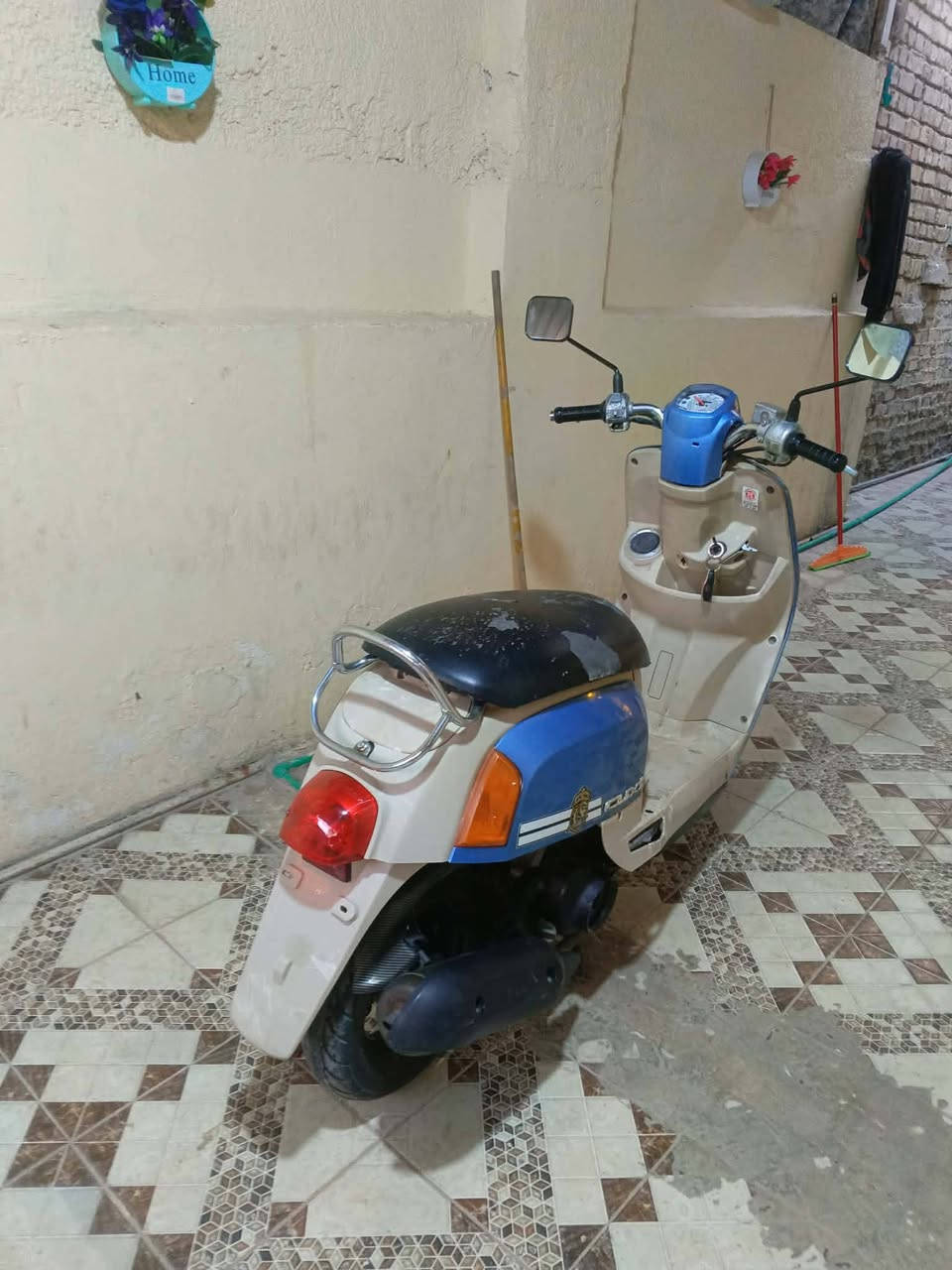 السلام عليكم
دراجه للبيع ختم واحد 2008 مكينه ما مفتوحه اوراق كامله مكاني حسينه تحرير سعر 550 بيها مجال رقم ***********
