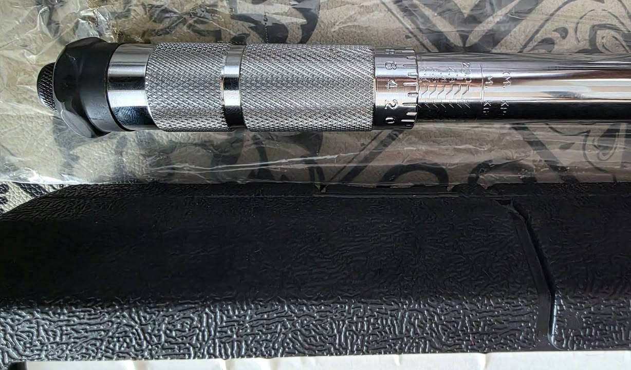 راجز عزم ثقيل 210 نيوتن معدن ثقيل 
20 الف


**إذا كنت صاحب هذا الإعلان وتريد حذفه لأي سبب، رجاءا أرسل رسالة إلى الدعم الفني**