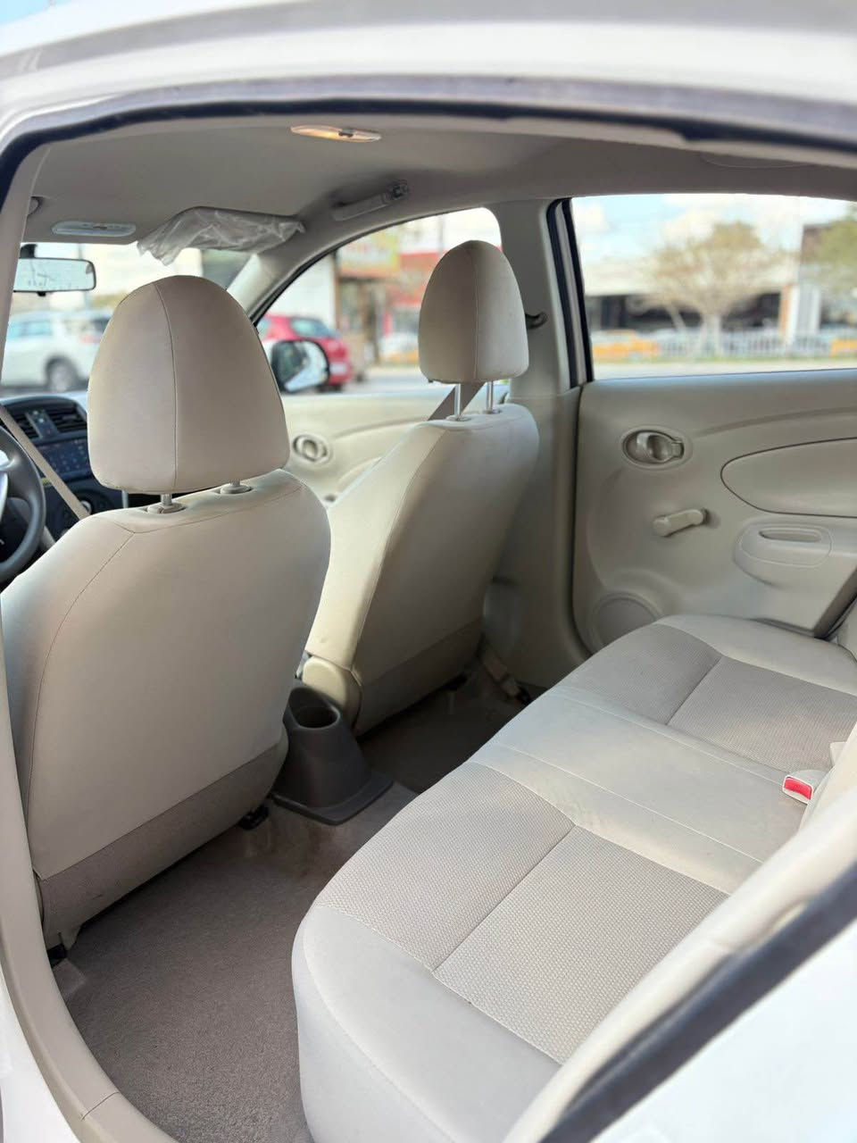 سلام عليكم نيسان صني 2024 للبيع ماشية 11 الف السيارة كلش حلوة وجاهزة لاخر برغي مبيها برغي نقص بيها صلاحية لترقيم 3 اشهر حادثها 3 قطع وقطعتين بخ بدون حادث السياره كاعدة كلش حلوة ومكان السيارة كركوك والسعر 97$ وبي مجال بسيط للاستفسار والتفاصيل (***********) 0️⃣7️⃣7️⃣1️⃣4️⃣9️⃣0️⃣2️⃣0️⃣0️⃣5️⃣ كركوك, العراق
