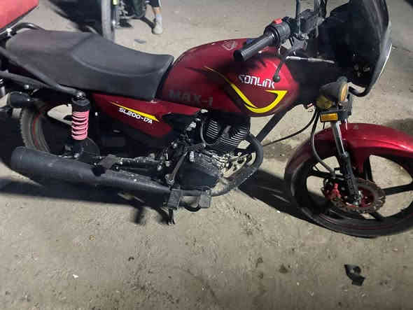 السلام عليكم دراجة سونك جبلي ماكس وان اوراق كاملة مكفولة كفالة عامة اخذ وافحص وشوف زيرو ماشية بس 2000 مثل مموضح كدامك بلصور رايدها ب1.500 بيها مجال قليل حك الجية مكاني بغداد مدينة الصدر الكيارة رقمي ***********
