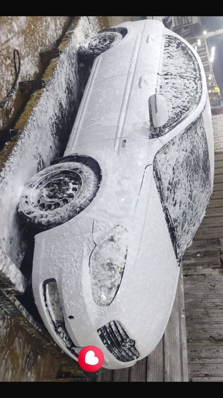 سلام عليكم اكسنت موديل 2011 رقم الجديد 
مكينه 1600 السياره استوه مرقمه رقم الجديد 
يعني جاهزه حداديه تبريد تخم تاير دوشمه جديده 
السياره بيه جاملغ خلفي صبغ الباقي كفاله عامه 
السعر 98 وبيه مجال الشراي مكان السياره الدوانيه 
الستفسار ع رقم ***********
