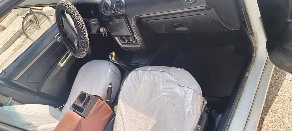 2013.        ***********
