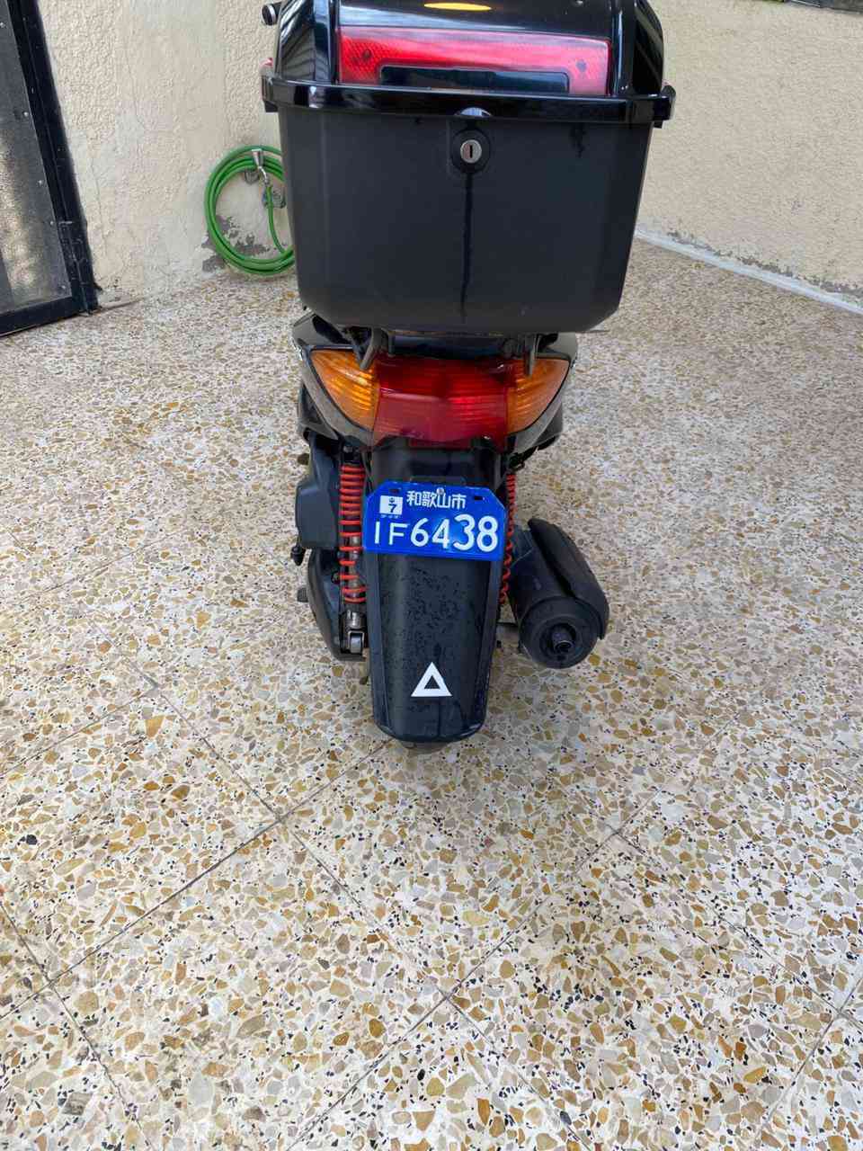 السلام عليكم ورحمه الله دراجه سكنس 110 ستان كهربائي الدراجه على البلاد وعلى دينه لوني فيلي مكاني بغداد مدينه الصدر السعر 650 وبيها مجال الاتصال على الرقم ***********
