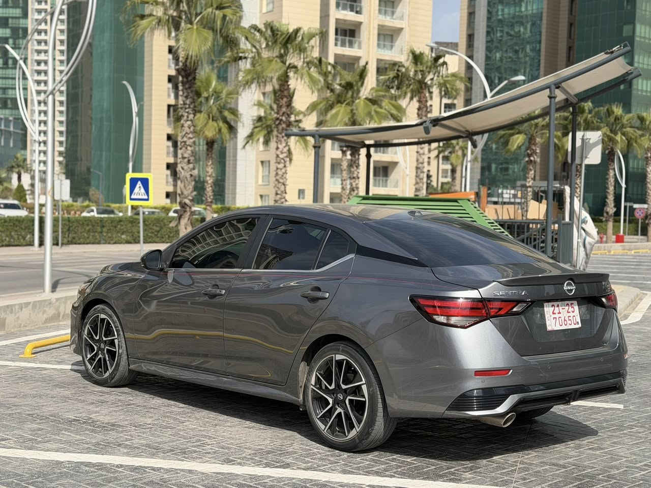 نيسان سنترا ٢٠٢٤ فول SR
ماشية ١١ الف 
بصمة و شغال 
رادارات امامي و خلفي و جانبي 
شاشة كبيرة و كاميرة و خطوط الطريق
كشنات هيتر
لايتات زينون 
بعد مواصفات ال SR معروفة 

بدون صبغ و بدون ايرباك (جميع الايرباكات سليمة 💯) 
بنيد مبدل بلادي الشركة 
والباقيات كلها مكفولة 

رقم الشاصي: 3N1AB8DV0RY226807

السعر: ١٥٩ و مجال قليل للشراي 

للاستفسار
***********
واتس آب
