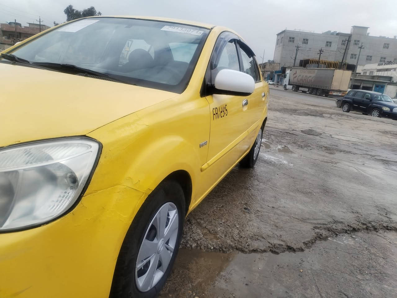 كيا ريو للبيع وارد كوري
 موديل 2011 
رقم نينوى اللماني 
شرط التحويل الشرعي صديقي 
هيئه وغرامات صفر 
مكينه 16 الاصلي شرط مال گصه 
الگير توماتيك شرط مال گصه
الداخل اسود ابرايد 
كابون بانزين ورقي موجود 
طخم تاير جديد طخم امامي خلفي جديد 
باتري جديد شرط 
بدون تبديل اي قطعه شرط بدون ضرر 
 فقط طخه خفيه ب مسطره 
سياره جاهزه للعمل 
جامات كهرب تحكمات شاشه تاب سماعات 🎧
السعر 100 وبيها مجال 
***********
***********
