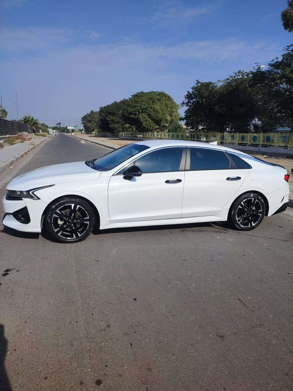 سلام عليكم كي5  2023 ورد مريكي بدون اي حادث بيه قطعتين صبغ لا يربك لا اي شي طخه  رقم شمالي مواصفات GT فول من عدا الفتحه رادار مامي رادار خلفي كشنات جلد كشنات تفئه ثنين كشنات كهرباء ويل كروم شاشه جبيره بك لايت ايال يدي زنون بل ماصدات برتقالي شاحن وايرليس بصمه بعد مواصفات معروفه سعر 168 وبيه مجال الستفسار ***********ما متواجد علا لفيس
