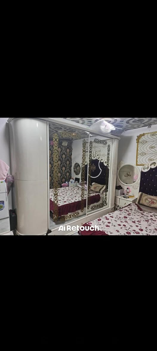 سلام عليكم للبيع غرفة نوم نضيفه ٨ قطع السعر٧٠٠ وبيها مجال العنوان النجف ***********
