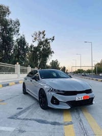 اخوان السياره K5 موديل 2022 سياره بيها ٣ قطع بدون دواخل ب شرط  سياره ف...