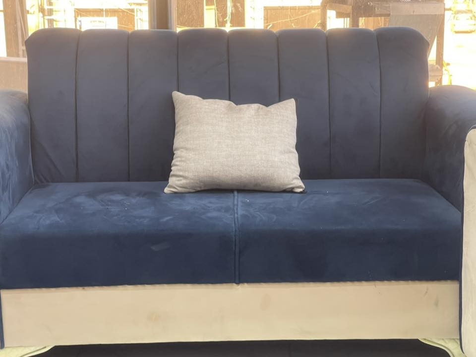 السلام عليكم
تخم عدد 15 جديد صارله شهر مع ضمان 5 سنوات ثناىيات كلهن  ثلاث ألوان اي لون تريد ابيعلك ععادي الواحد صاير عليه ب130
مكاني كربلاء
يرهم للكوفيات او المطاعم او بيت
تفاصيل اكثر 
***********
