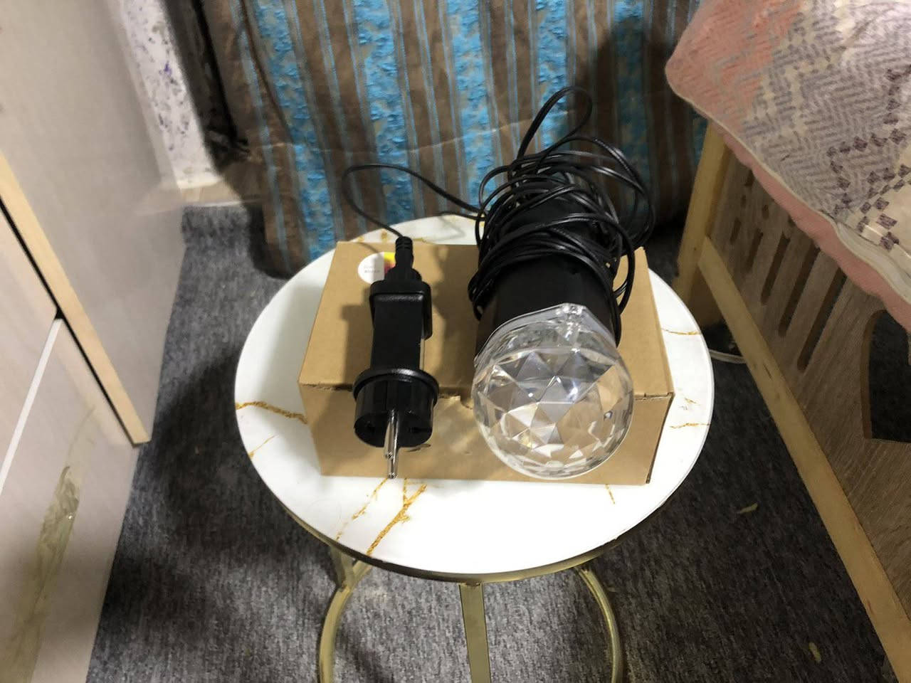 اغراض للبيع كلشي وسعره التواصل عالخاص توصيل متوفر داخل اربيل


**إذا كنت صاحب هذا الإعلان وتريد حذفه لأي سبب، رجاءا أرسل رسالة إلى الدعم الفني**