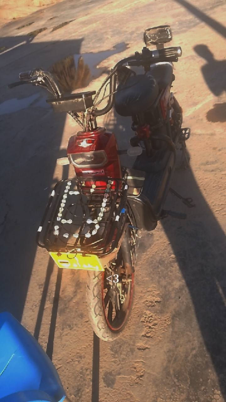 دراجه شحن مستعمله شئ قليل للبيع
الاستفسار أكثر راسل خاص 
سعر 300
وبيه مجال قليل


**إذا كنت صاحب هذا الإعلان وتريد حذفه لأي سبب، رجاءا أرسل رسالة إلى الدعم الفني**