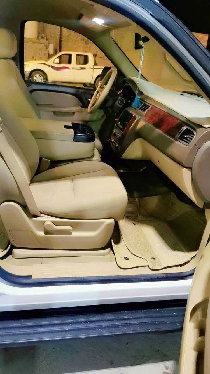 سلام عليكم تاهو مديل 2014 خليجي فول مواصفات LT كير ومحرك وحداديه من كلشي جاهزه داخل بيجي فوول للأخير رقم انكليزي باسمي سنويه جديده 2030 تنتهي السياره كفاله عامه من الدعاميه للدعاميه مال بيت  السعر 290 وبيها مجال رقم الهاتف *********** واثير *********** مكان السياره البصرة قضاء المدينة
