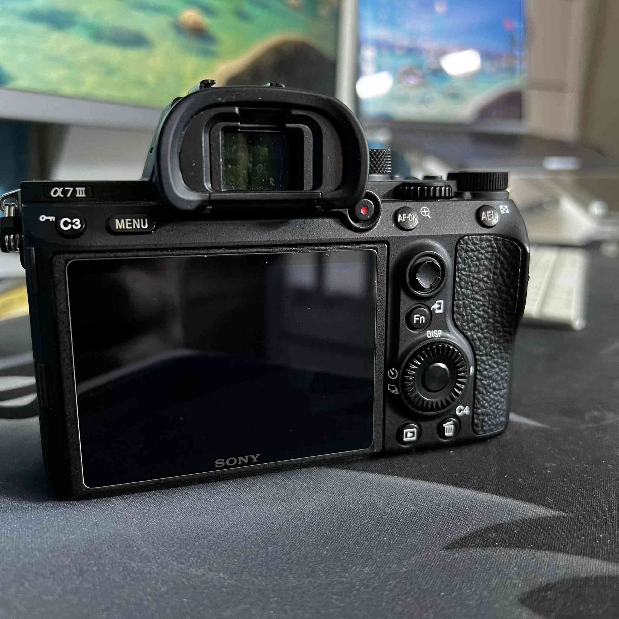 كاميرا سوني A7iii نظافة ‎%‎100
شتر 4700 صورة مع كيج وحافظة جلاتين وملحقاتها الاصلية
السعر مليون و450 الف


**إذا كنت صاحب هذا الإعلان وتريد حذفه لأي سبب، رجاءا أرسل رسالة إلى الدعم الفني**