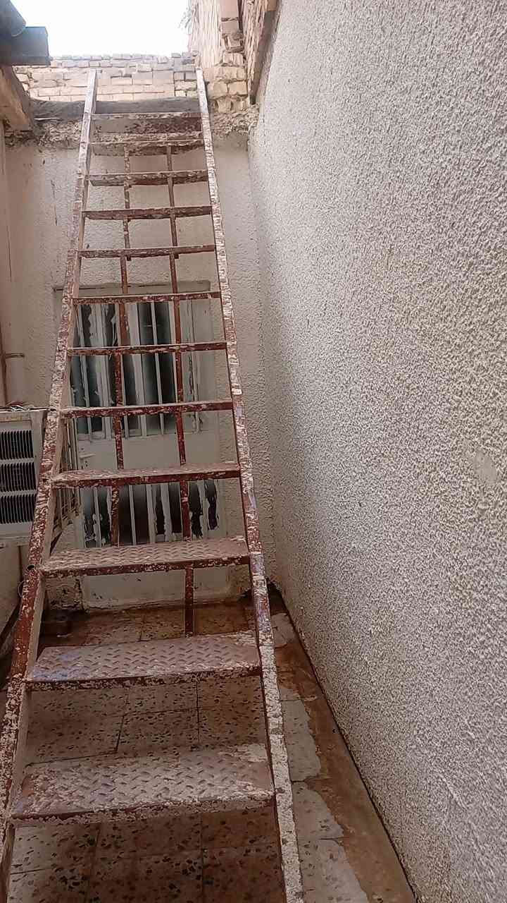 السلام عليكم
درج خارجي للبيع
طول الدرج كامل ٤ونص متر
 طول الباية ٦٠سم
عرض الباية ٢٥سم
 الارتفاع بين باية وباية ٢٢سم
تفصال تزكام
السعر ١٧٥وبي مجال
مكانه بالكوت داموك


**إذا كنت صاحب هذا الإعلان وتريد حذفه لأي سبب، رجاءا أرسل رسالة إلى الدعم الفني**