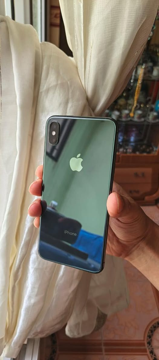 iPhone Xs Max
ذاكره ٢٥٦

بطاريه مستبدل يقرى ١٠٠

جهاز نضيفه فقط بيها فطر موضح بصوره وباقي شرط خالي من عيوب فيس ايدي شغال


**إذا كنت صاحب هذا الإعلان وتريد حذفه لأي سبب، رجاءا أرسل رسالة إلى الدعم الفني**